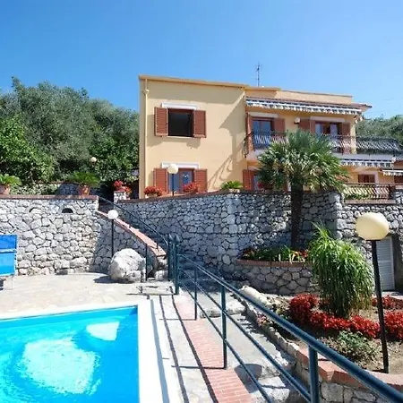Conca Verde Sleeps 8 Pool Wifi